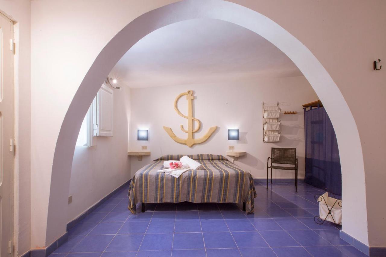L'Oasi Villaggio Albergo Фавиняна Екстериор снимка