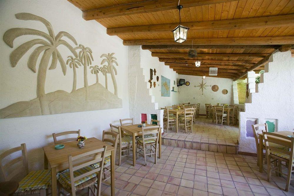 L'Oasi Villaggio Albergo Фавиняна Екстериор снимка