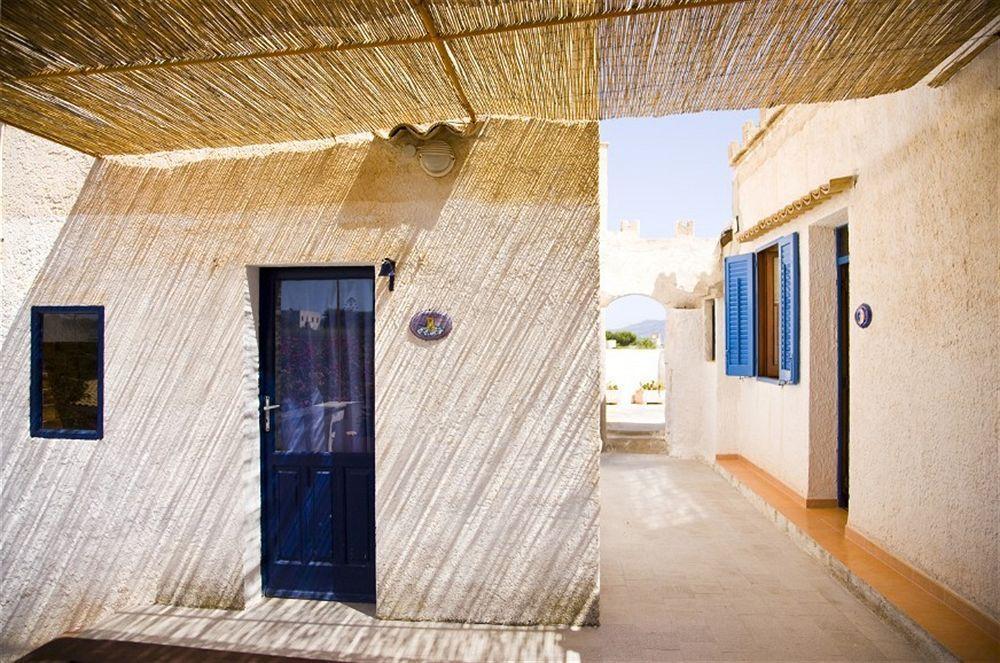 L'Oasi Villaggio Albergo Фавиняна Екстериор снимка