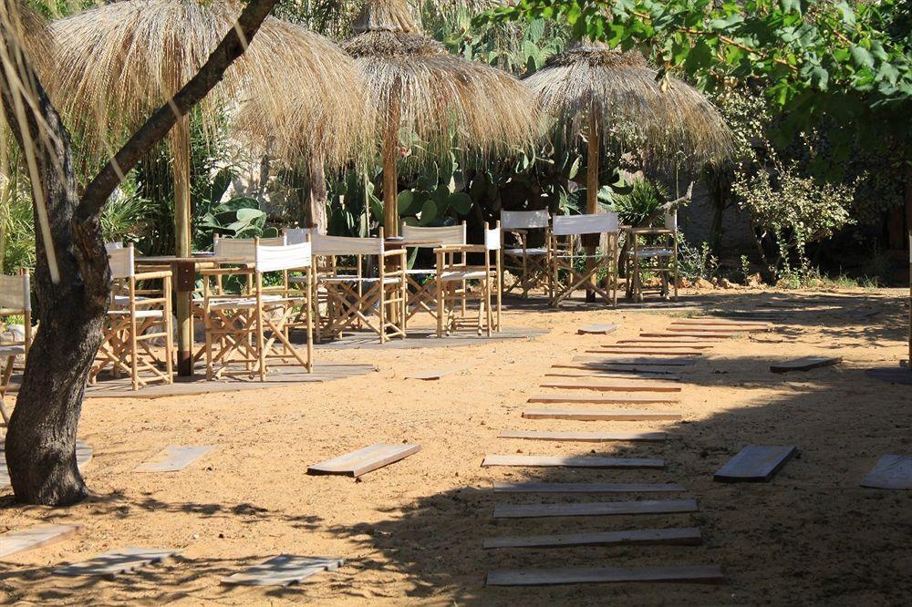 L'Oasi Villaggio Albergo Фавиняна Екстериор снимка