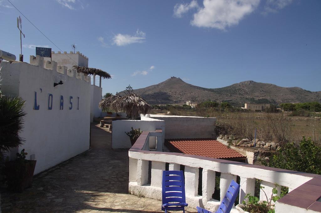 L'Oasi Villaggio Albergo Фавиняна Екстериор снимка
